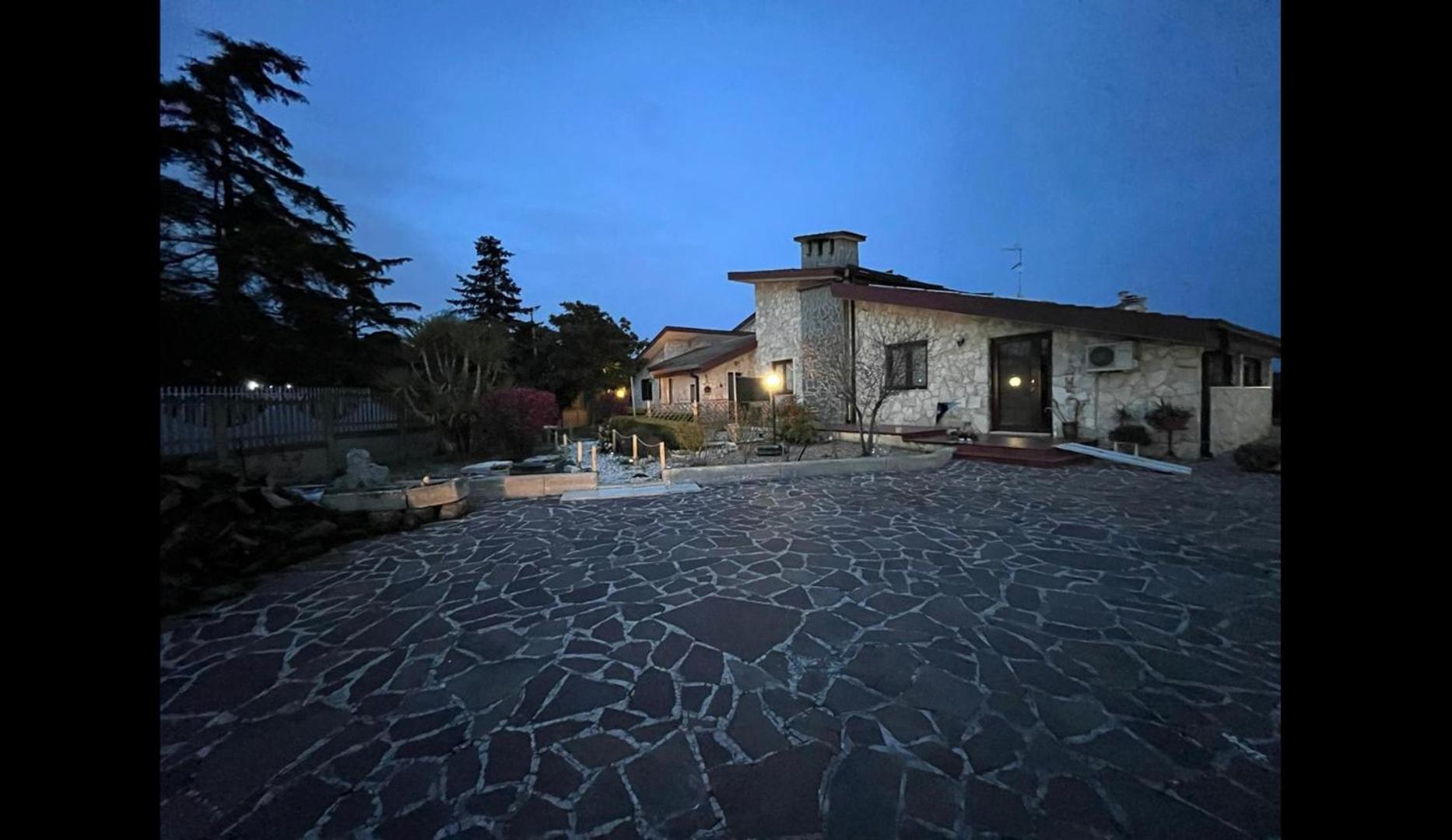 E In Isabella Con Parcheggio Custodito E Wifi Apartment Gioia Del Colle